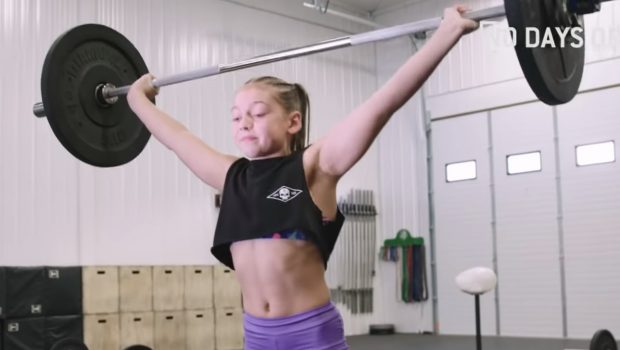 Découvrez Brooklynn Sittner aka « Queen Beezy » – 11 ans et future Championne de CrossFit ®* ?