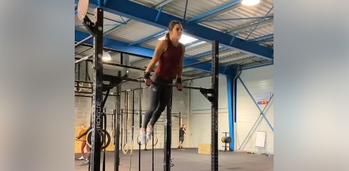 Alizee Andreani : 30 Butterfly Pull-ups + 20 Butterfly Chest To Bar + 10 Muscle-Ups unbroken !