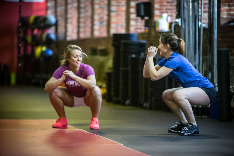 Un exercice d'air squat qui va vous tuer !