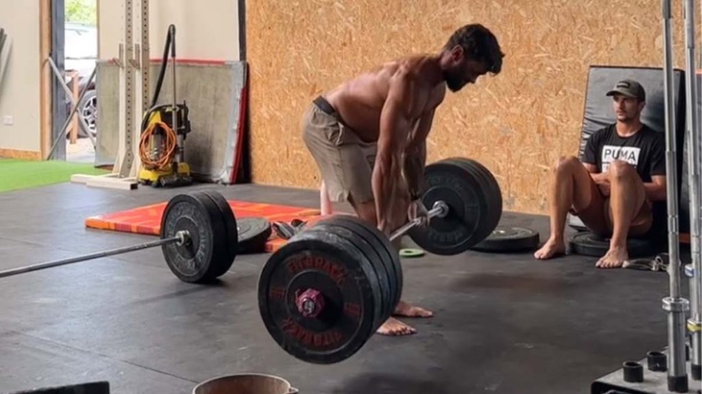 Lucas Heuzé fait 12 deadlift à 200 kg