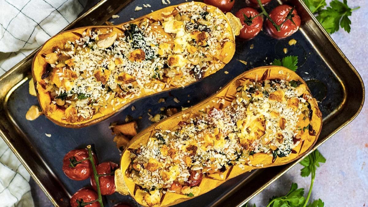 Recette de courge butternut farcie au quinoa, légumes et bacon ! - Wodnews